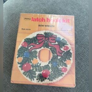 Malina Latch Hook Kit Bow Wreath #42/01 Christmas Holiday Decorations New